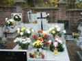 Groby na "wszystkich Świętych" 2004